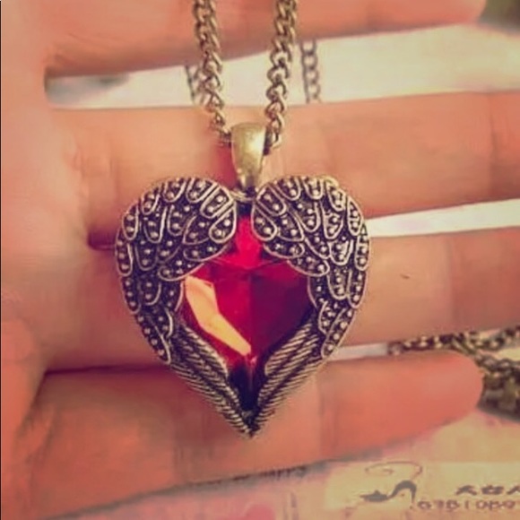 HIGHY DEMANDED Angel Winged Red Heart Vintage Style Necklace Heart Pendant - Picture 1 of 6